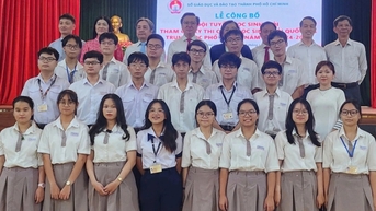 សាលា "ចម្លែក" ជាបន្តបន្ទាប់នៅទីក្រុងហូជីមិញ មានសិស្សពូកែថ្នាក់ជាតិជាលើកដំបូង។