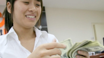Đô la tự do quay đầu giảm mạnh