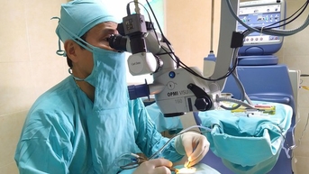 Bệnh viện Mắt Sài Gòn Cần Thơ phẫu thuật thành công 40.000 ca đục thủy tinh thể
