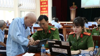 Thẻ căn cước mở lối cho nhân khẩu đặc biệt