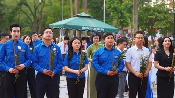 Sinh hoạt truyền thống kỷ niệm 110 năm Ngày sinh Anh hùng Lý Tự Trọng