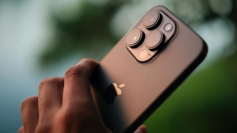 Apple 'làm ngơ' trước sự cố Bluetooth trên dòng iPhone 15?