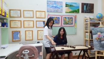 Gương sáng trẻ em gái chăm ngoan, học giỏi