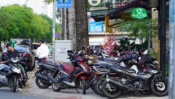 Đề xuất giao tư nhân giám sát thu phí vỉa hè tại TP HCM