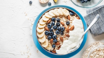 ការ​យល់​ខុស​អំពី​ការ​ញ៉ាំ​ទឹកដោះគោ​ជូរ​ក្នុង​អាកាសធាតុ​ត្រជាក់​បណ្តាល​ឱ្យ​ឈឺ​បំពង់ក