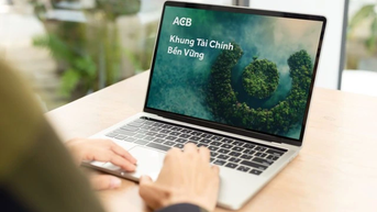 Fitch Ratings nâng mức triển vọng tín dụng dài hạn của ACB lên 'tích cực'