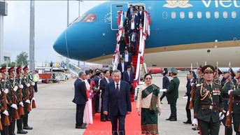 Chủ tịch nước Tô Lâm đến Viêng Chăn, bắt đầu thăm cấp Nhà nước Lào