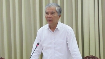 អនុប្រធាន​ទីក្រុង​ហូជីមិញ៖ 'កុំ​ឲ្យ​មនុស្ស​ត្រូវ​ចោរ​ឆក់​ពេល​ទៅ​បុណ្យ'