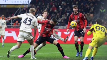 Vắng HLV Mourinho, AS Roma thua toàn diện trước AC Milan
