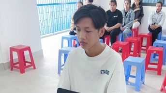 칩이 내장된 시민 신분증을 통한 운전면허 시험 감독