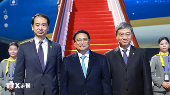 Thủ tướng về tới Hà Nội, kết thúc tốt đẹp chuyến công tác tại Trung Quốc
