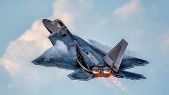 Houthi nói bắn hạ tiêm kích 'bất khả chiến bại' F-22 Raptor của Mỹ