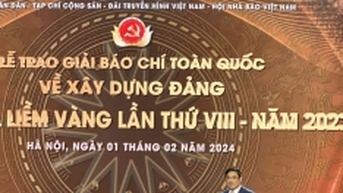 ពិធី​ប្រកាស​និង​ប្រគល់​ពាន​រង្វាន់ Golden Hammer and Sickle Awards លើក​ទី ៨
