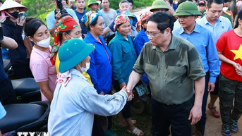 'Khẩn trương khắc phục hậu quả bão lũ, nhanh chóng ổn định đời sống nhân dân'