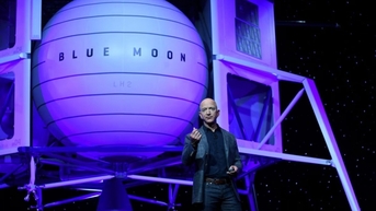 Tập đoàn của Bezos sẽ chế tạo tàu đổ bộ mặt trăng cho NASA