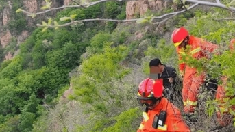 9 người Việt tử vong trong vụ xe rơi khỏi vách đá ở Trung Quốc