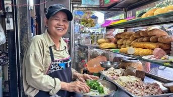 인색하게 사다…사이공에 집 9채