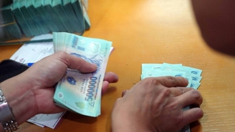 Doanh nghiệp tăng phát hành cổ phiếu trả cổ tức, trả nợ
