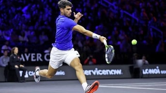 Alcaraz chiến thắng, Medvedev bất ngờ thất bại tại Laver Cup 2024