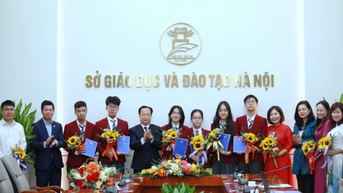 Hà Nội tăng 15 lần mức thưởng cho học sinh đoạt huy chương Vàng Olympic quốc tế