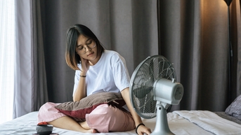 Tác hại khi ngủ mở quạt suốt đêm