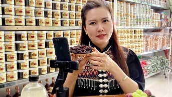 Đưa quả sơn tra xuống phố