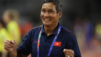 គ្រូបង្វឹក Mai Duc Chung បង្ហាញពីកាលបរិច្ឆេទចូលនិវត្តន៍ ណែនាំអ្នកជំនួស