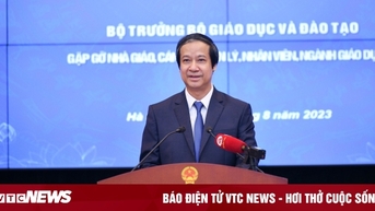 'Tôi căng thẳng trong lần đầu gặp gỡ hơn 1 triệu giáo viên'