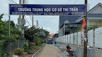 Hiệu trưởng tự ý chuyển cơ sở vật chất vì 'nôn nóng' điều kiện học tập của trò