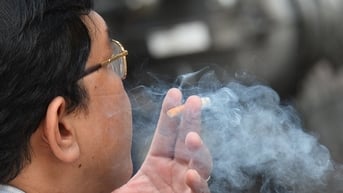 Tăng thuế thuốc lá có làm giảm việc làm của người lao động?