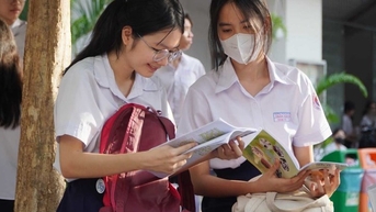 Học phí ngành Quan hệ quốc tế lên đến 60 triệu đồng/năm
