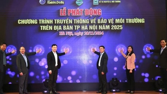 Trao giải cuộc thi viết về bảo vệ môi trường Hà Nội năm 2024
