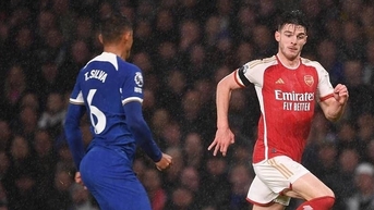 Neville chỉ ra ba vấn đề lớn của Chelsea