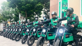 Gojek이 Dat Bike 전기 오토바이를 사용하는 이유