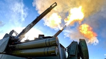 Kyiv mở đợt tấn công mới ở Kursk, Moscow đáp trả