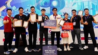 Sinh viên ĐH Duy Tân vào Chung kết thế giới ROBOG 2-2025 tại Trung Quốc