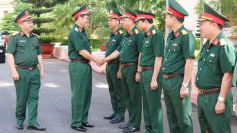 Thượng tướng Vũ Hải Sản kiểm tra và làm việc tại Binh đoàn 15