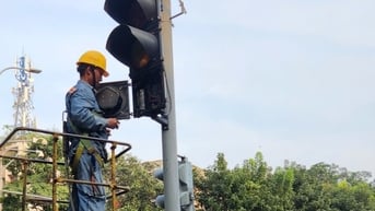 TPHCM gắn xong 500 đèn cho xe máy rẽ phải khi đèn đỏ ở 200 giao lộ