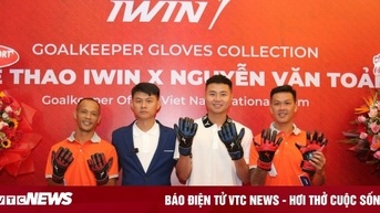 Thủ môn tuyển Việt Nam tìm hướng đi mới nhờ găng tay bắt bóng