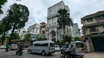 Cổ phiếu Quốc Cường Gia Lai nằm sàn sau khi rộ tin xấu