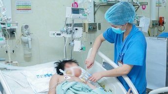 Bé trai 12 tuổi bị xe ba gác chèn qua người được cứu sống ngoạn mục