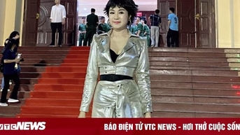 NSND Thu Hà khác lạ với hình ảnh gợi cảm, cá tính