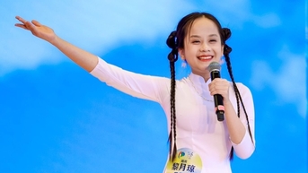 17세 여학생, 국제 중국어 말하기 대회에서 2위 차지