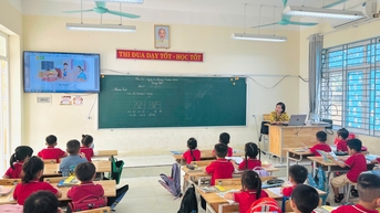 Hà Nội linh hoạt giải pháp để học sinh vùng ngập được học trực tiếp
