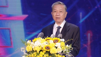 ការកសាងក្រុមអ្នកសារព័ត៌មានជាទាហានលើមុខវប្បធម៌ និងមនោគមវិជ្ជា