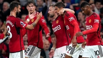 MU may mắn thắng Wolves, HLV Erik ten Hag hài lòng, nhận định về pha bóng gây tranh cãi