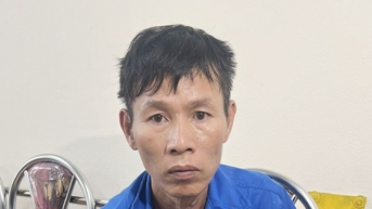 Bắt quả tang đối tượng tàng trữ 7 gói heroin tại thị xã Sa Pa