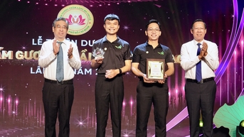 Chủ tịch Phan Văn Mãi: Không chỉ là đầu tàu kinh tế, TP.HCM phải là đầu tàu của lòng nhân ái