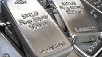 Giá bạc đảo chiều tăng trở lại