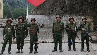 Quân nổi dậy tiếp tục đánh chiếm thị trấn ở biên giới Myanmar